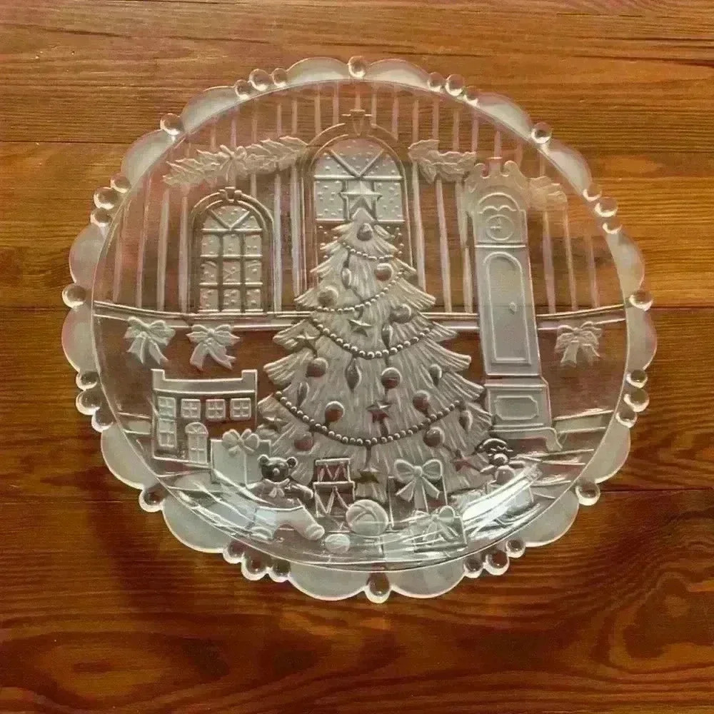 Vintage Block Crystal Christmas Day Collection 15 Inch Round Platter